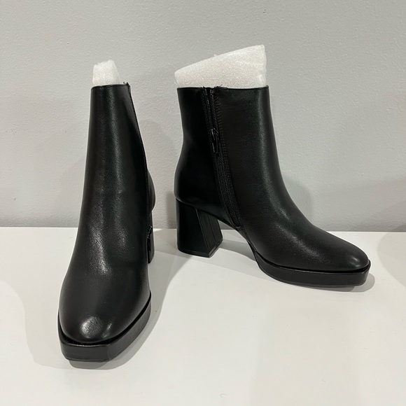 Chinese Laundry Dodger ankle bootie NIB - Picture 4 of 5